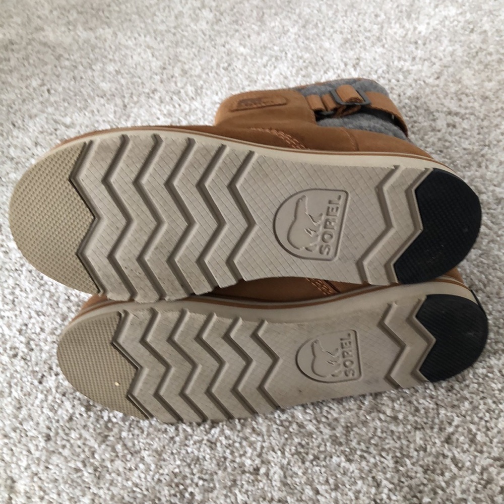 Sorel Tan Quilted Ankle Boots - Picture 7 of 8